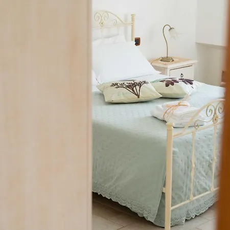 Dimora Aia Piccola Casa de Férias *